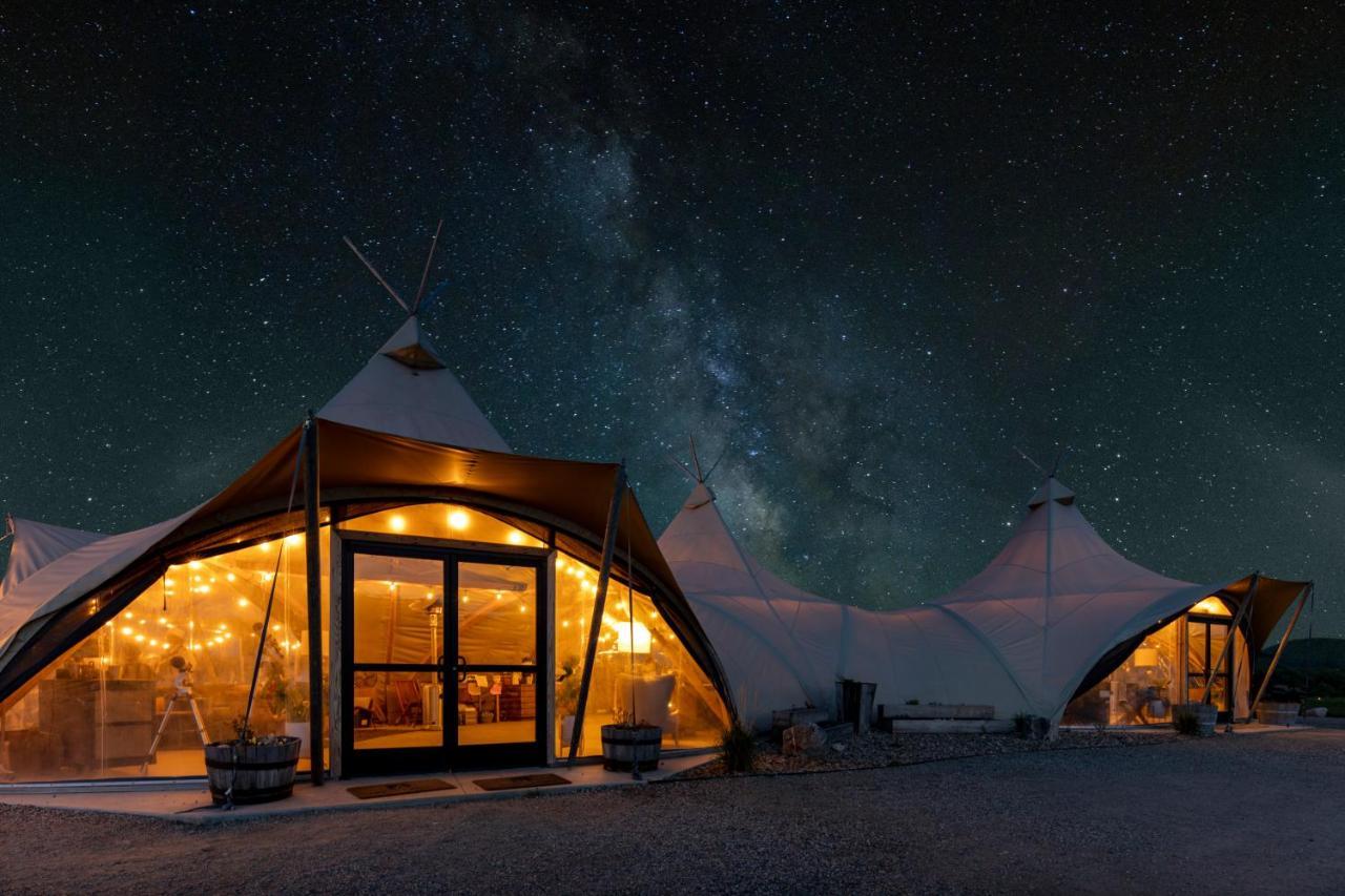 Under Canvas West Yellowstone Exterior photo