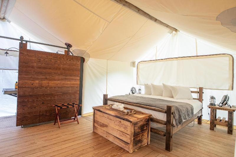 Under Canvas West Yellowstone Exterior photo